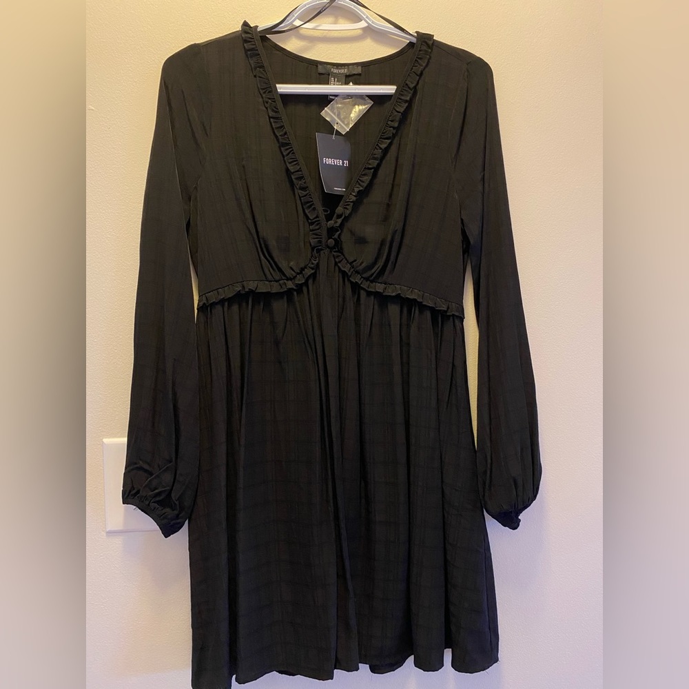 Forever 21 Long sleeve black dress